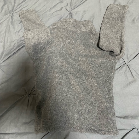 Children’s Place fleece sweater 5T boy - Picture 3 of 4